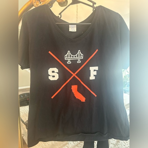 Black SF Graphic T-Shirt - Picture 1 of 1